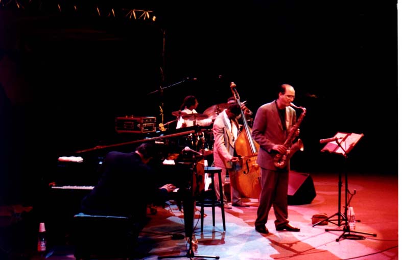 micheal brecker2.jpg (45878 octets)